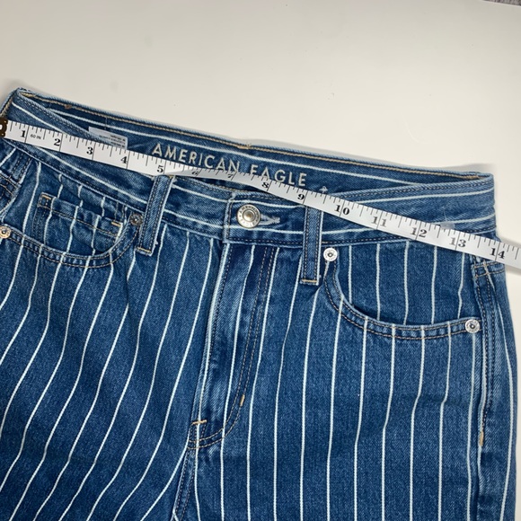 American Eagle blue and white striped jeans Mom Jeans American Eagle Outfitters - Picture 4 of 12